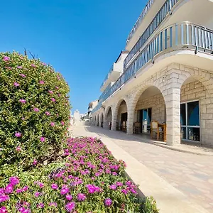 hotel-buenavista-trogir.hotels-in-trogir.com/